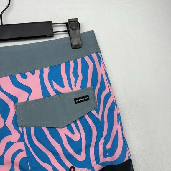 Quiksilver Board Shorts Men's 31 Pink Blue Black Surf Silk Straight Surf NEW - Picture 7 of 10